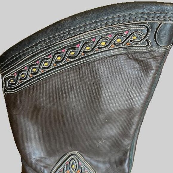 Unisex Mongolian style boots with embroidered ornaments - Picture 3 of 8